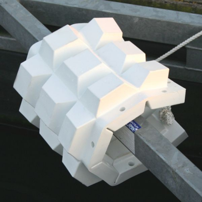 Majoni Stegfender